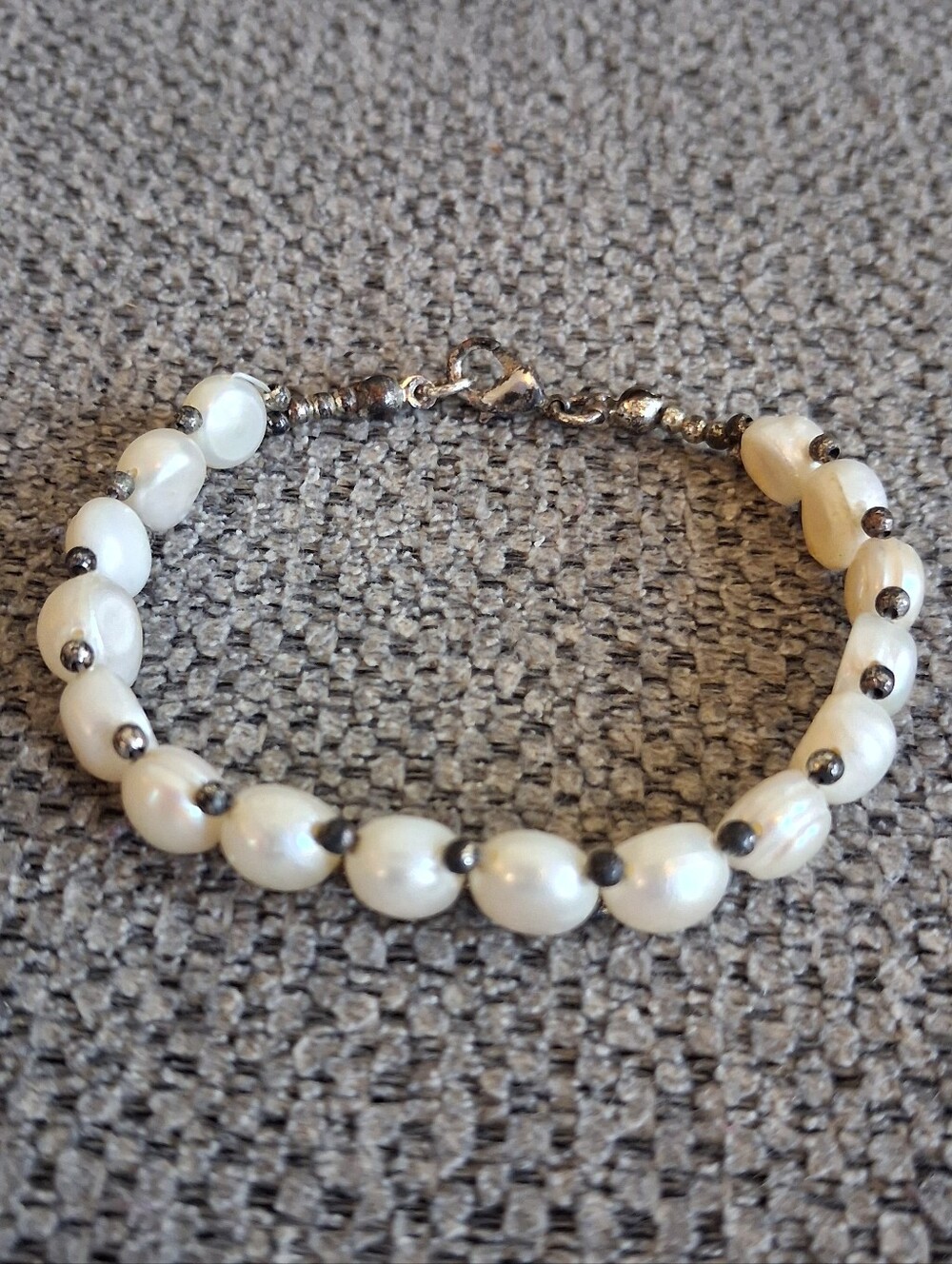 Classic Button Pearl Bead Bracelet - White
